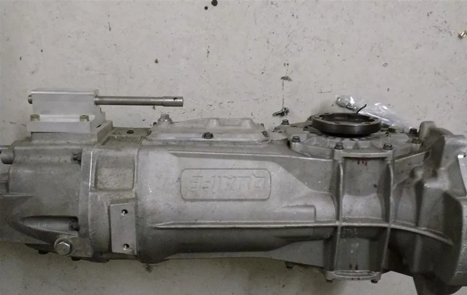 Quaife QTEK 6-speed H pattern transaxle gearbox